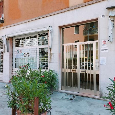 Civico40 Luminoso Appartamento Con Balconi E Garage Privato Verona Bagian luar foto