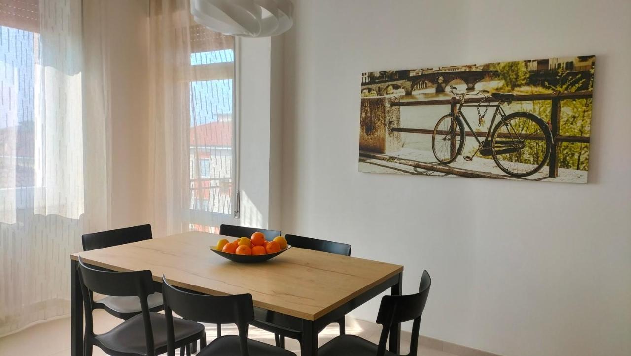 Civico40 Luminoso Appartamento Con Balconi E Garage Privato Verona Bagian luar foto